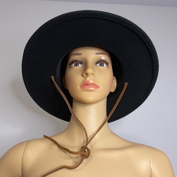 NWT black felt wide brim boho glam Brixton hat with brown suede drawstring tie. main image 5